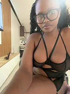 Neelo-Smith Chat XXX in diretta