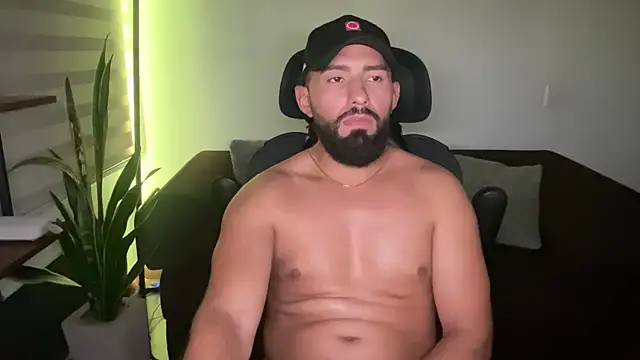 Rob_fab live XXX chat