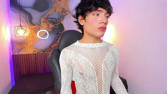 Avennn Live XXX chat