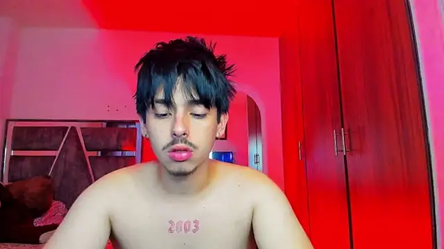 Maximo_Miller Live XXX-Chat