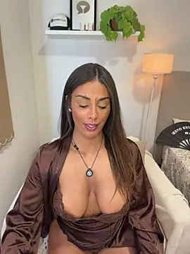 Brownfitbabyy's Live XXX Chat