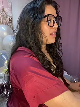 Andrea_secret_ Adlı Modelin Canlı XXX Sohbeti