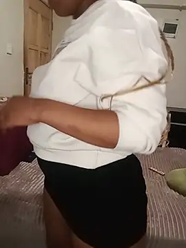 Babymomma98: онлайн-секс-чат