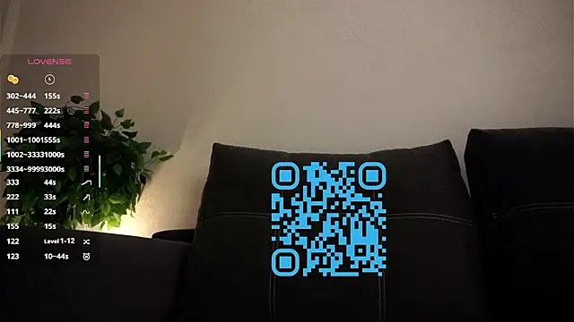 QueenieMerow's Live XXX Chat