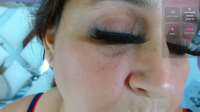 دردشة Kerly_Doll الجنسية المباشرة