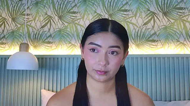 MeganCruzGB's Live XXX Chat