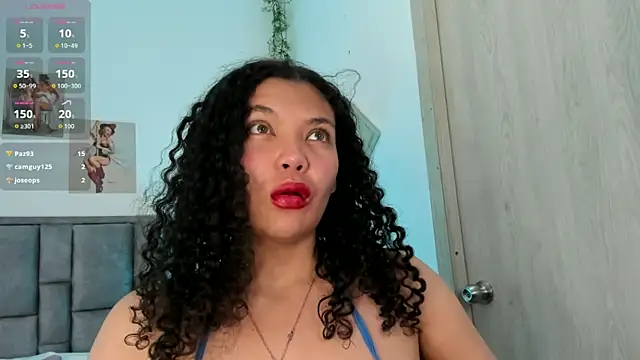 Luna_jone Chat XXX in diretta