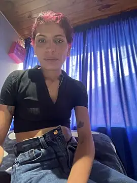 ImCrazzy Adlı Modelin Canlı XXX Sohbeti