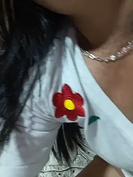 amberjeWel Adlı Modelin Canlı XXX Sohbeti