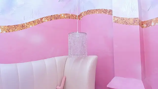 AuroraGreyy Adlı Modelin Canlı XXX Sohbeti