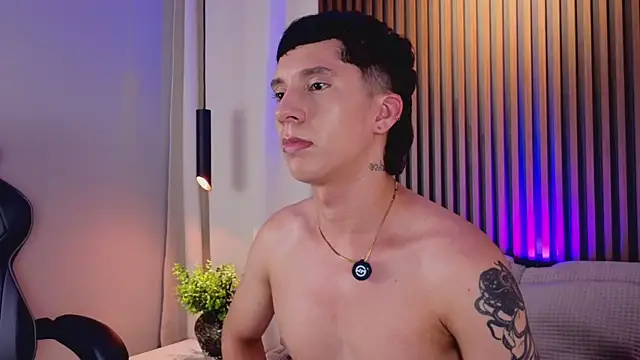XXX chat uživo modela JacoboSwam