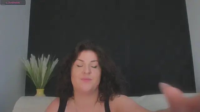 SheilaBloom's Live XXX Chat