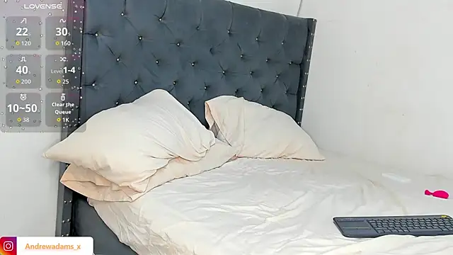 Andrewadamsx's Live XXX Chat