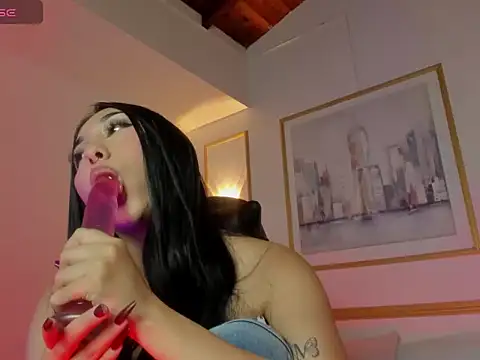 Chat +18 de katnissa_x ao vivo