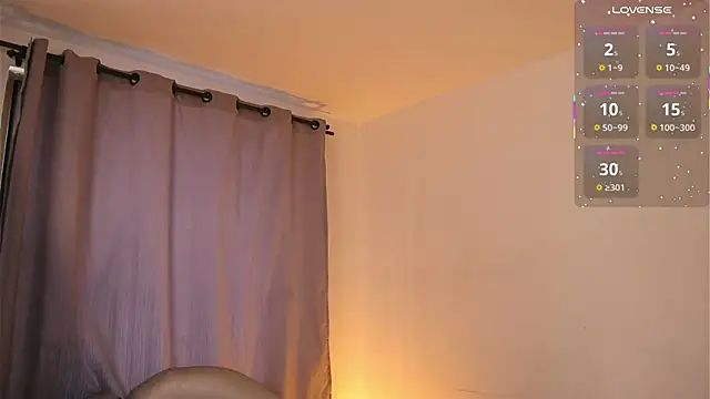 Chat +18 de Velvet_Raze ao vivo