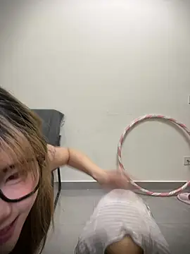 Rocket-Girl Chat XXX live