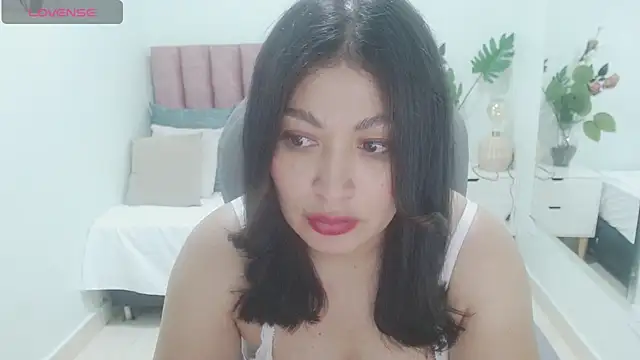 sophia_hadid's Live XXX Chat