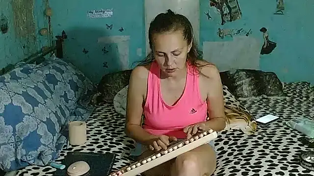 brighteyes77's Live XXX Chat