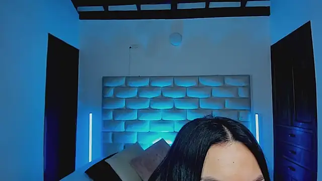 Chat XXX ao vivo de HollyGrey_