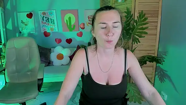 Chatroom XXX en direct de Golden_Dragon