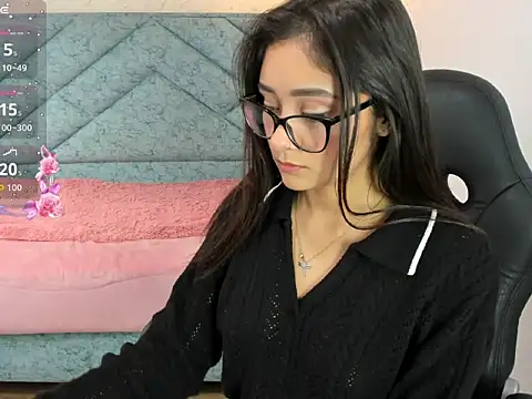 Chatroom XXX en direct de Chloe_rosee1
