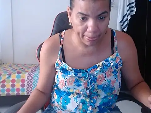 Adriana_0312's Live XXX Chat