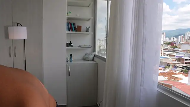 Paradise_boy__ live XXX chat