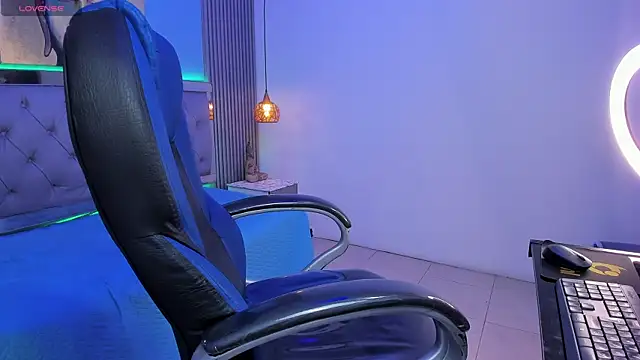 SamBlack_ live XXX chat