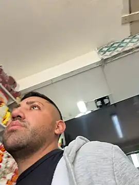 צ'אט XXX בשידור חי של JuanZapata33