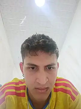 Chat +18 de Axel_Romanov ao vivo