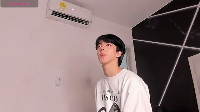 AerumChae Adlı Modelin Canlı XXX Sohbeti