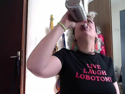 MariLouM's Live XXX Chat
