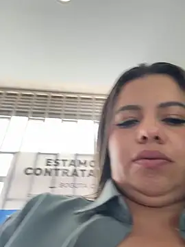 Ariana-07 Chat XXX live