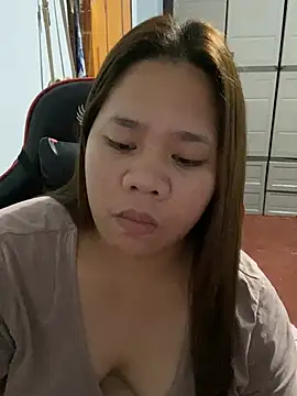 -CLARAMommy- Live XXX Chat