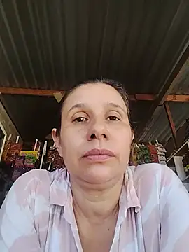 Czat XXX na żywo – MIA-LARIOS