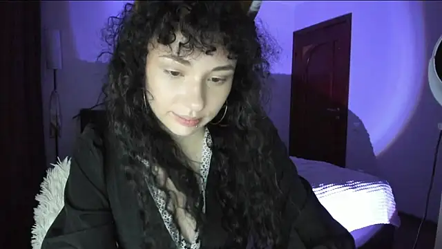 elisskriter's Live XXX Chat