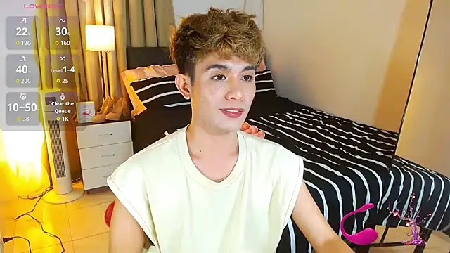 WildestTwink's Live XXX Chat