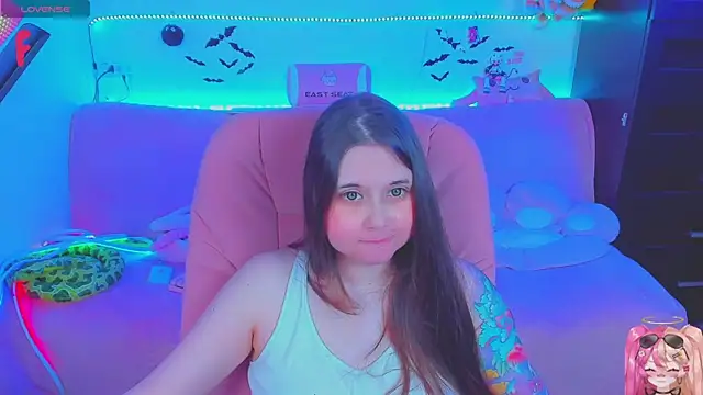 Lolisuccub XXX чат на живо