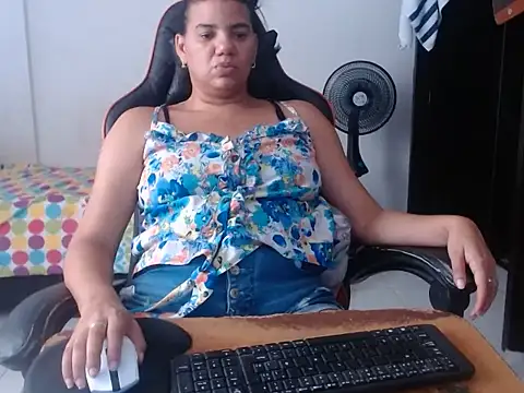 Adriana_0312n Live XXX chat