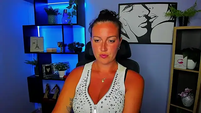 Chatroom XXX en direct de FUN_AMI