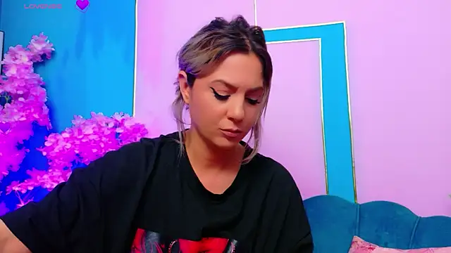 AriannaSins' Live XXX Chat