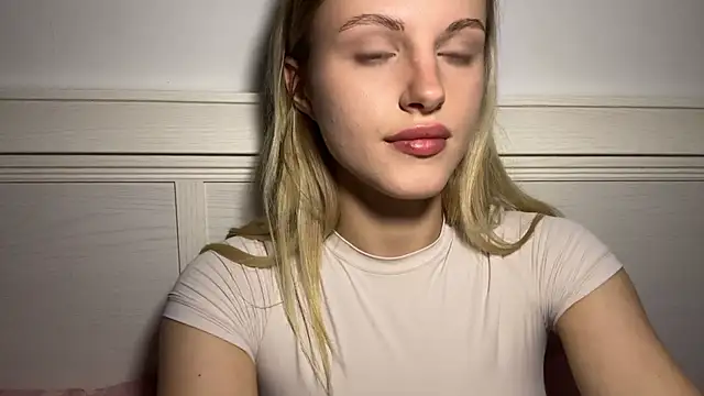 UnwedGristn Live XXX chat