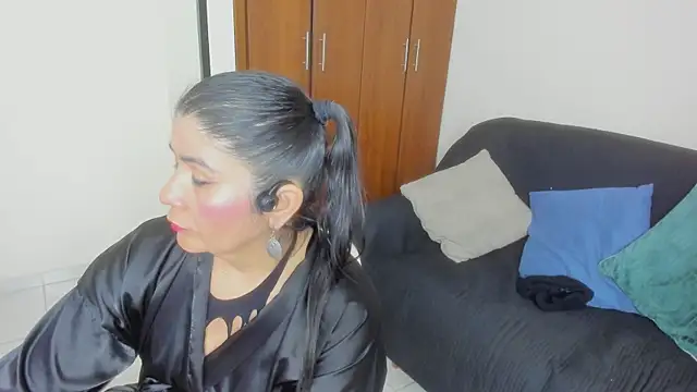 Chat XXX ao vivo de kiraGeiner