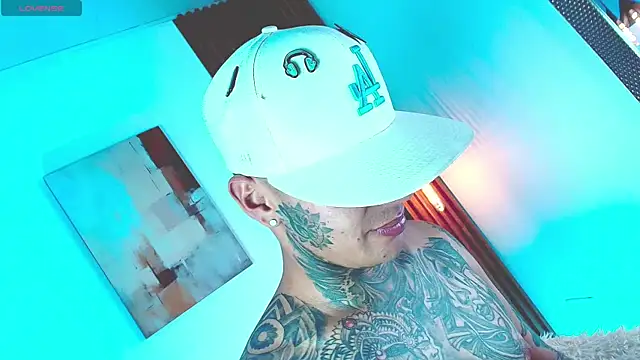 Liam_Ink Live XXX-chat