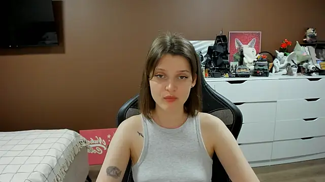Chat +18 de SoniNesti ao vivo