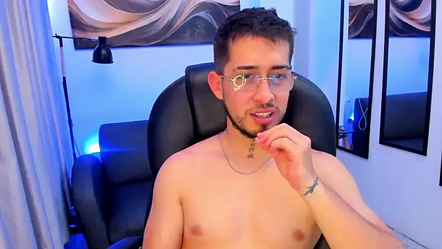 Tommas_Jhonson's Live XXX Chat