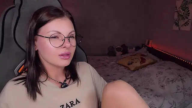 Alaska_ya's Live XXX Chat