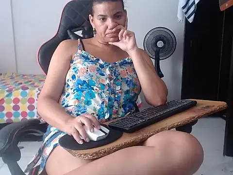 צ'אט XXX בשידור חי של Adriana_0312