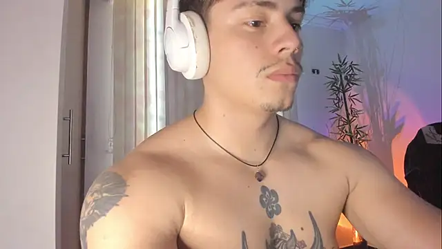 Giordano_Russo Chat XXX in diretta