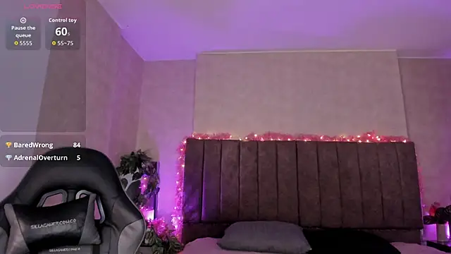 Julieth_Caandy élő XXX-chatje